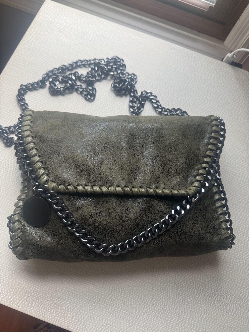Mersi Green Crossbody Bag Black Chain Strap Magnetic Closure Pink Lining